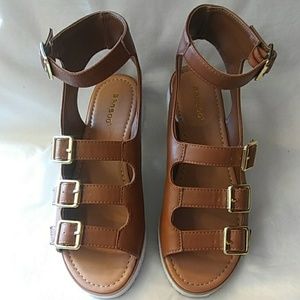 Women's Summer Sandal w 4 Adjustable Straps